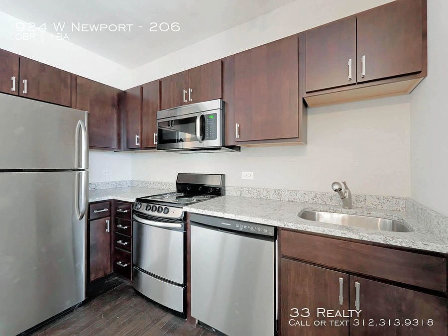 1st image of 924 W Newport Ave APT 206