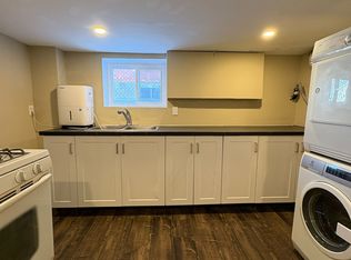 1060 McKay Ave, Windsor, ON N9B 2A7