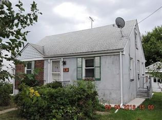 21 Clauss St, Carteret, NJ 07008