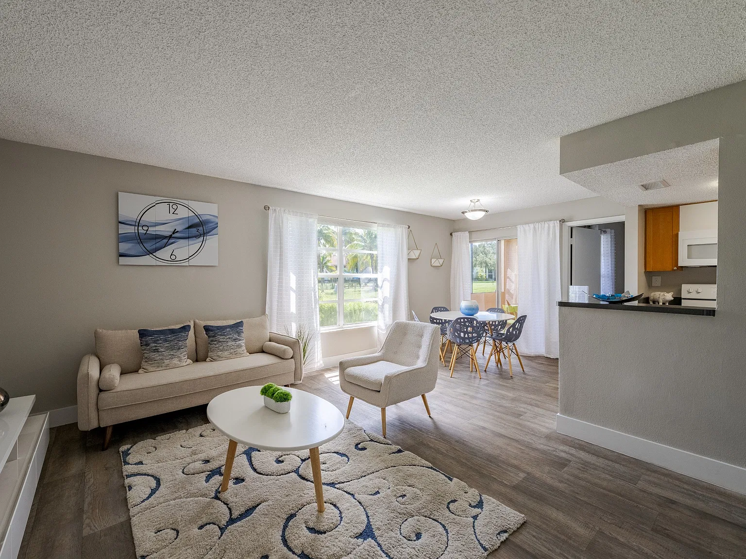 The Landings at Pembroke Lakes — Photo 1
