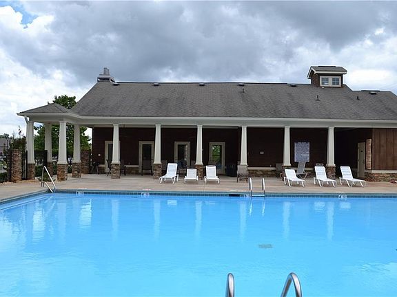5th image of 609 Holliman Cir Lot 37
