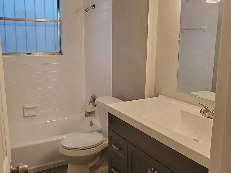 10940 Rack St — Photo 11
