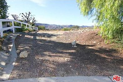 4th image of 15 Stirrup Ln