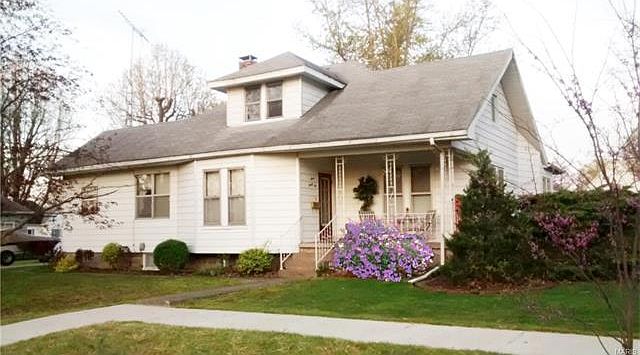 1st image of 722 Ward St