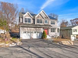 20 Grove St, Boonton Twp., NJ 07005