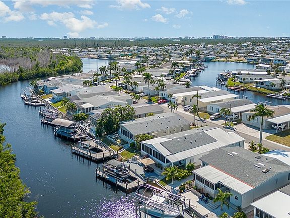 4th image of 17571 Canal Cove Ct