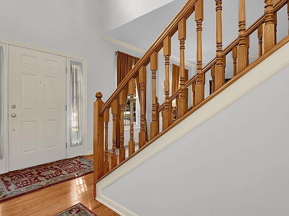5th image of 3143 Benbrook Pond Dr