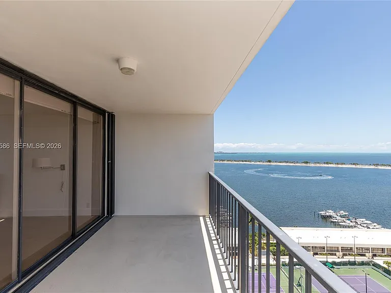 1901 Brickell Ave #B1903 — Photo 9