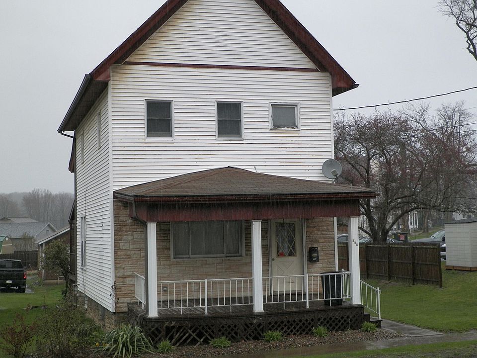 1st image of 706 E Mahoning St