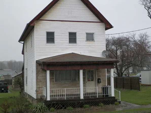 706 E Mahoning St, Punxsutawney, PA 15767