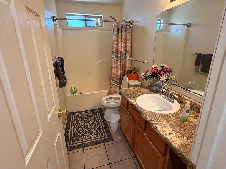 1041 S Matilda St — Photo 10