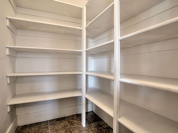 5th image of 615 N 45th St