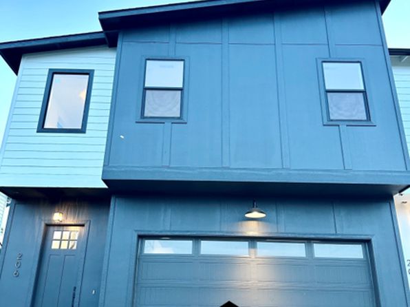 206 Bogey Ln
