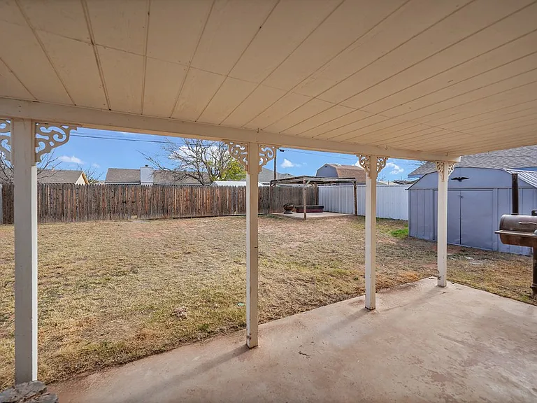 8632 Duke Ave — Photo 17