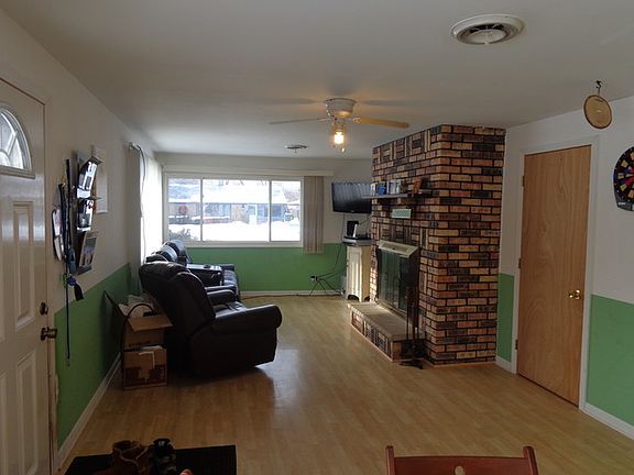2nd image of 5020 W Oak Center Dr
