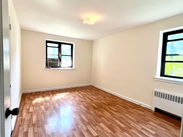 2607 Avenue O image 6 of 7