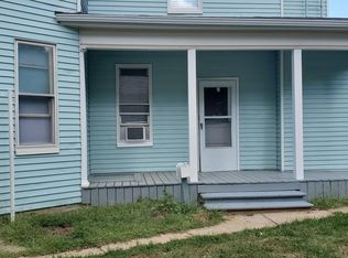 1049 Main St, Hellertown, PA 18055