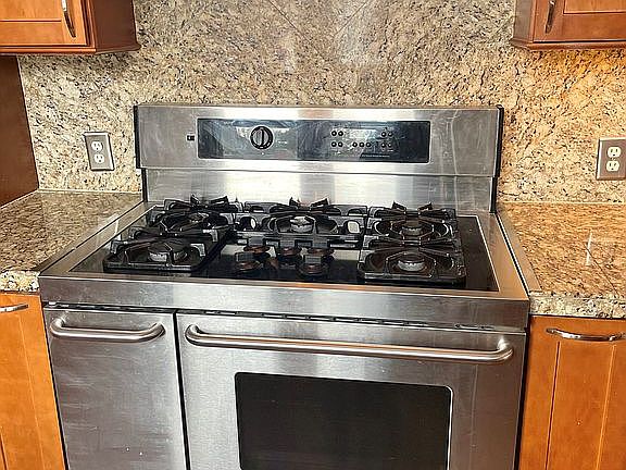 Large Gas Range