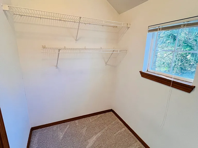 344 227th Ln NE — Photo 35