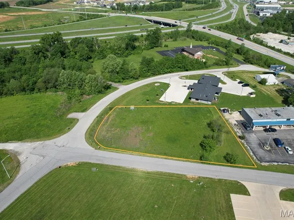 191 Gracie Ln, Moscow Mills, MO 63362
