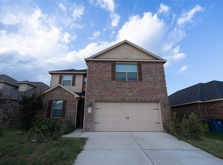 107 Bluebonnet Dr, Sanger, TX 76266