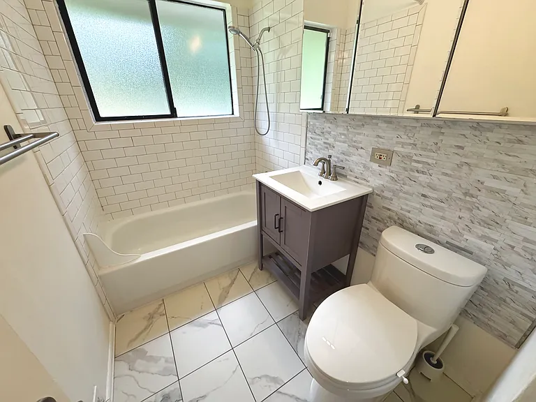 First Bathroom (Upstairs)