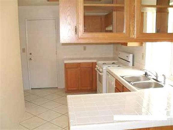 5th image of 14213 Martinique Dr