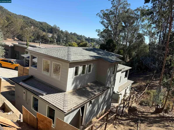 104 Fair Dr, San Rafael, CA 94901