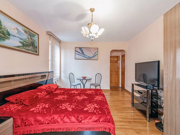 3rd image of 2195 E 22nd St APT 4F
