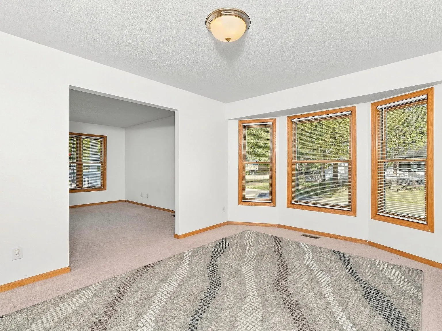 2324 Emerson Avenue North - 1 — Photo 4