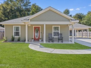 3309 N 3rd St, Ocean Springs, MS 39564