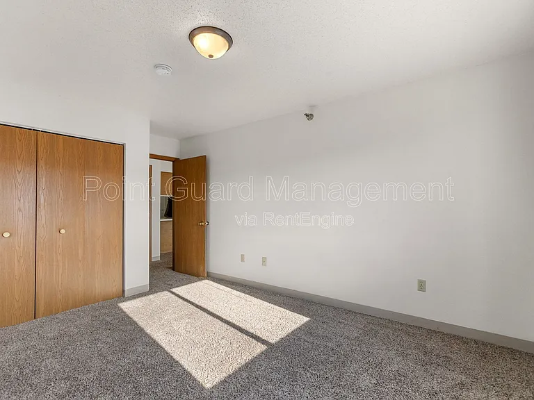 Maple Park Apartments — Photo 24