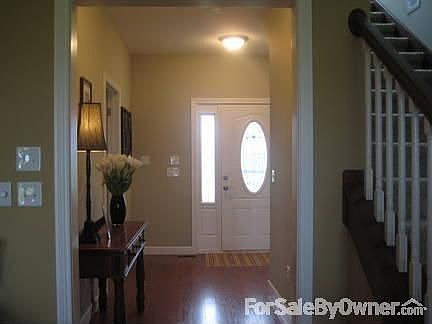 Foyer : Front Door