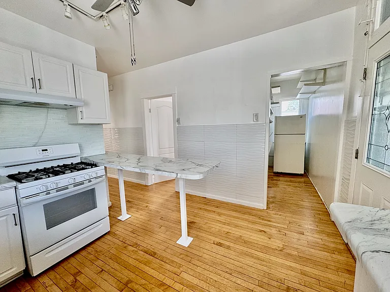 2047 N Lavergne Ave #2 — Photo 10