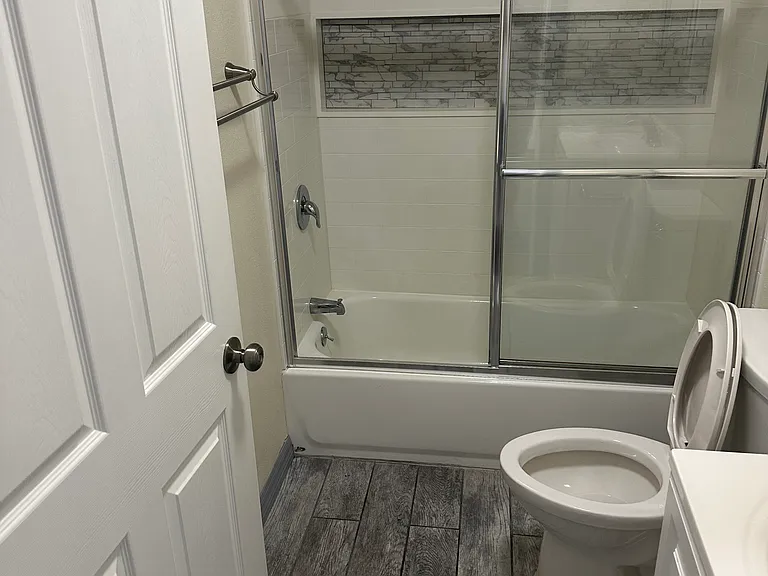 2240 Johnston St #4 — Photo 6