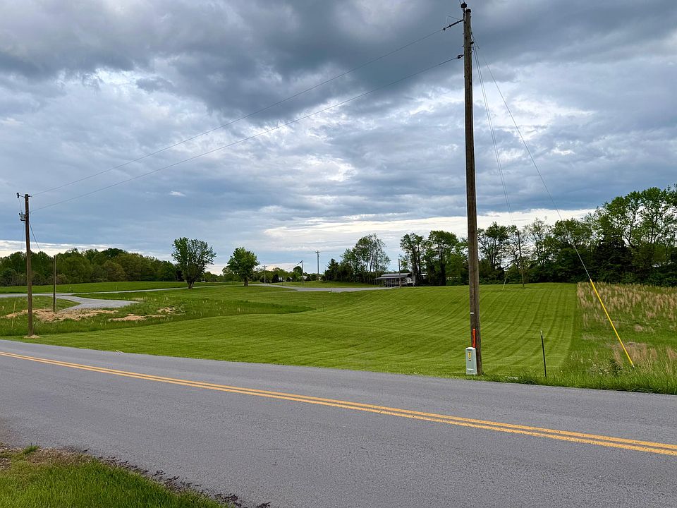 2nd image of 1539 Highway 3277
