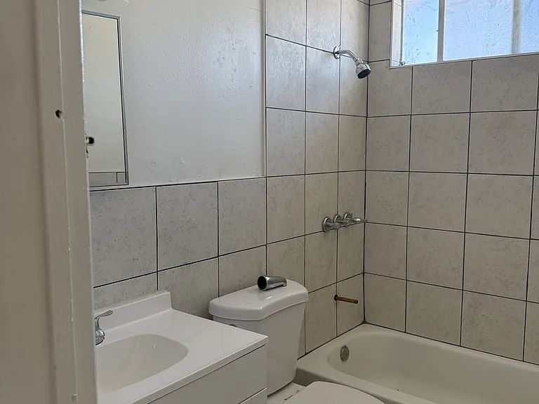 3502 Santa Fe Ave #1 — Photo 12