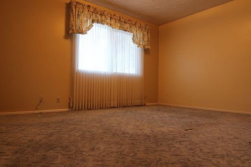 5th image of 2694 Balboa Way