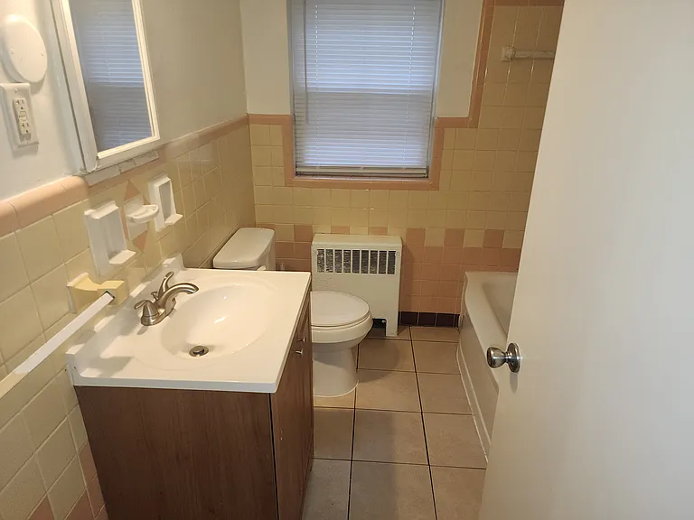 5009 Newfield Ave #D — Photo 6