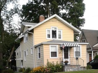 301 S Pine Creek Rd, Fairfield, CT 06824