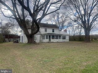 1929 Rich Neck Rd, Warsaw, VA 22572