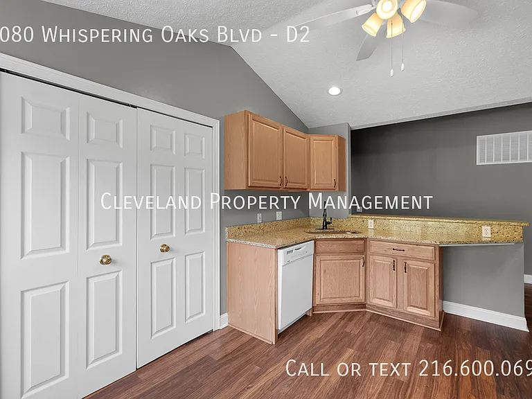 5080 Whispering Oaks Blvd #D2 — Photo 4