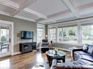 223 Elm St SW, Vienna, VA 22180