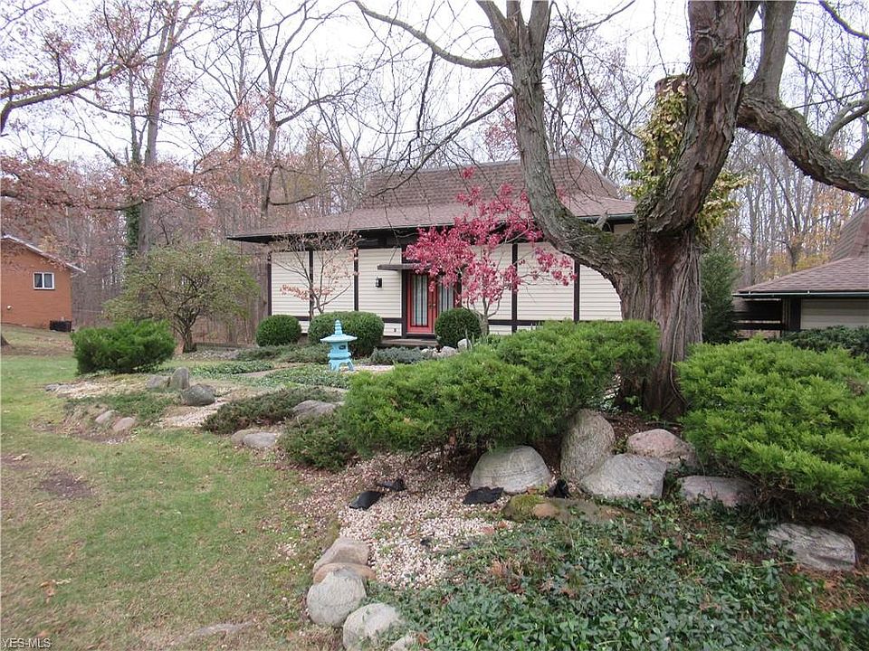 1st image of 236 Woodland Dr
