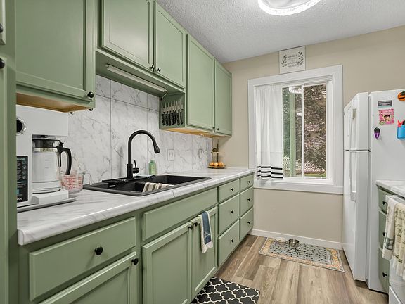 3rd image of 535 19th St NW APT 28