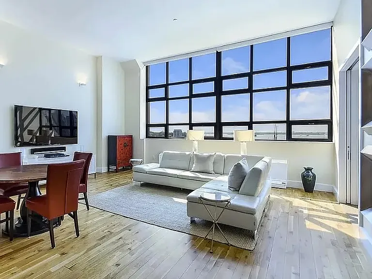 360 Furman St #1032 — Photo 2