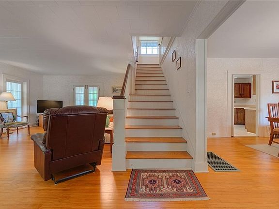 5th image of 620 N Tuxedo Ave