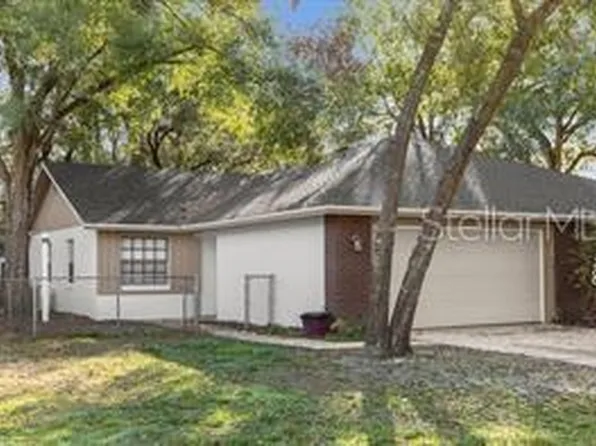 445 Lakeside Pl, Casselberry, FL 32707