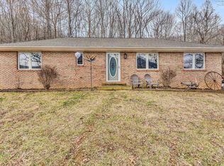 5 Cook Mountain Trl, Troutville, VA 24175