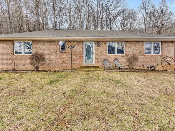 5 Cook Mountain Trl, Troutville, VA 24175